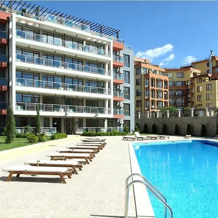 Sun Wave Near The Apartmán Sveti Vlas